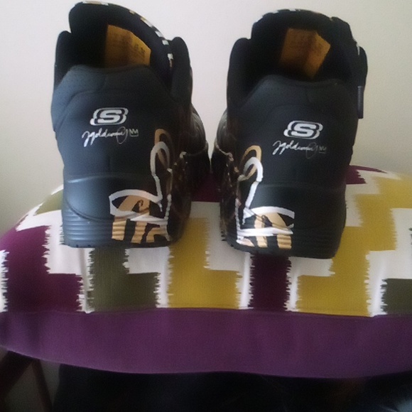 Skechers (comp toe) - Picture 4 of 7